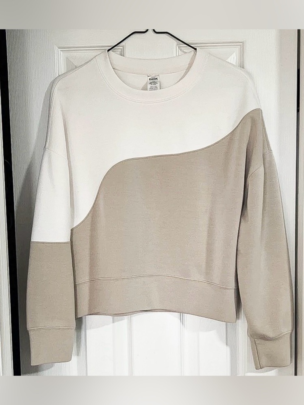 RBX Cream & White Colorblock Crewneck Pullover Womens Small